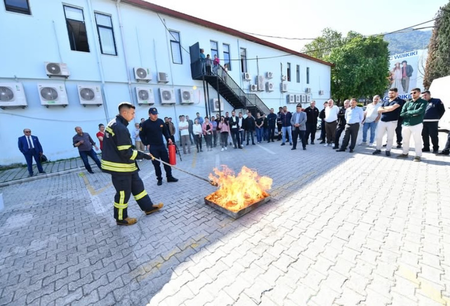 Fethiye Belediyesi Personeline Yangın Tatbikatı Eğitimi Verildi